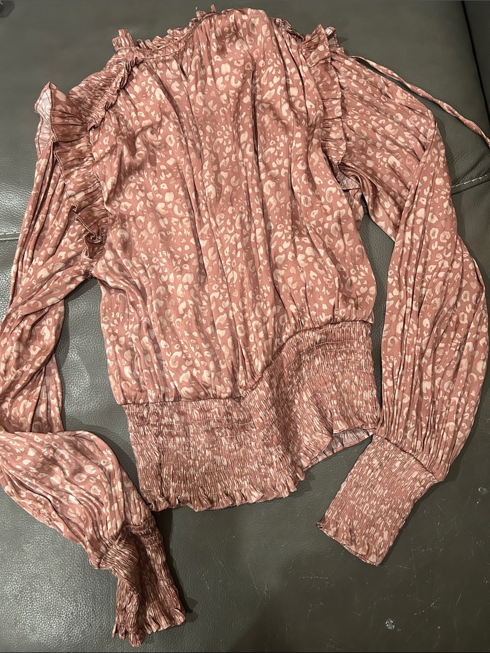 Pookie & Sebastian Ruffled Tie-Neck Blouse in Dusty Rose Animal Print sz M - Picture 6 of 6